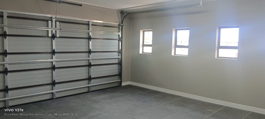 4 Bedroom Property for Sale in Seemeeu Park Western Cape